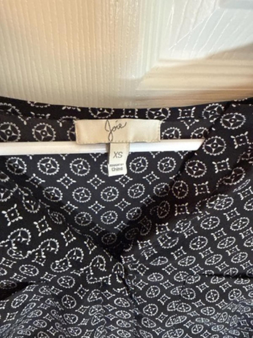 Joie Black Lightweight and White Patterned Blouse XS