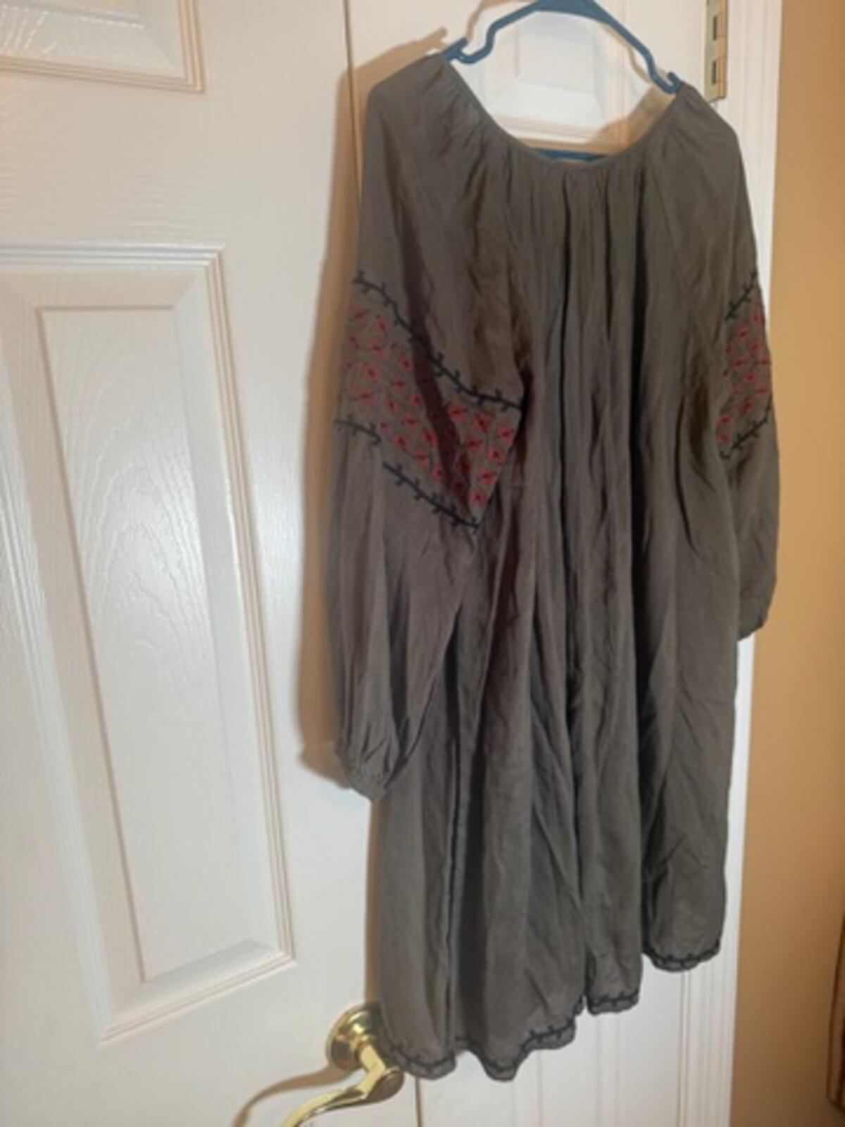 Entro Womens Gray Embroidered Boho Tunic Dress M Long Sleeve