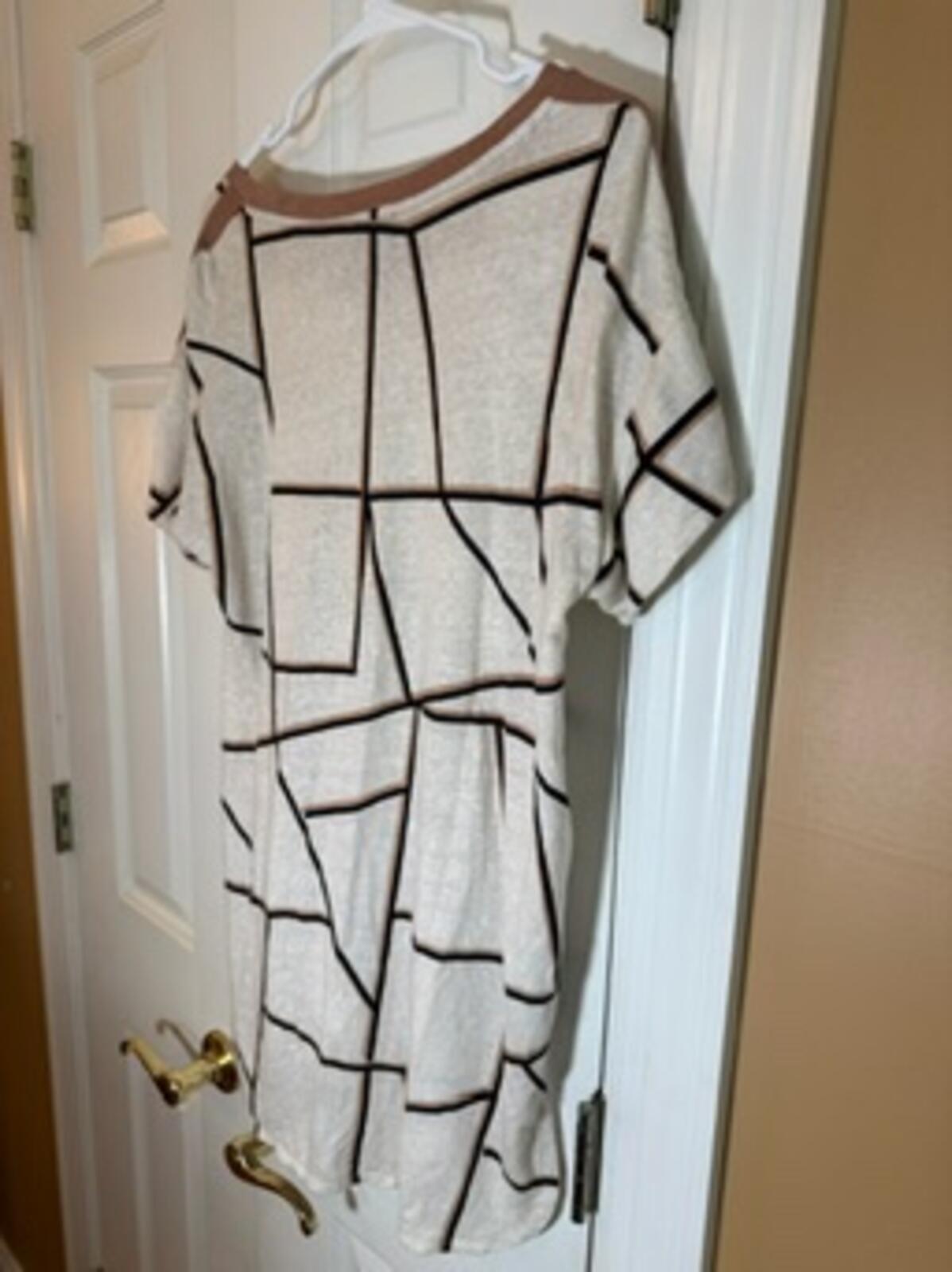 Lysse New York Women’s Medium Linen Blend Geometric Print M