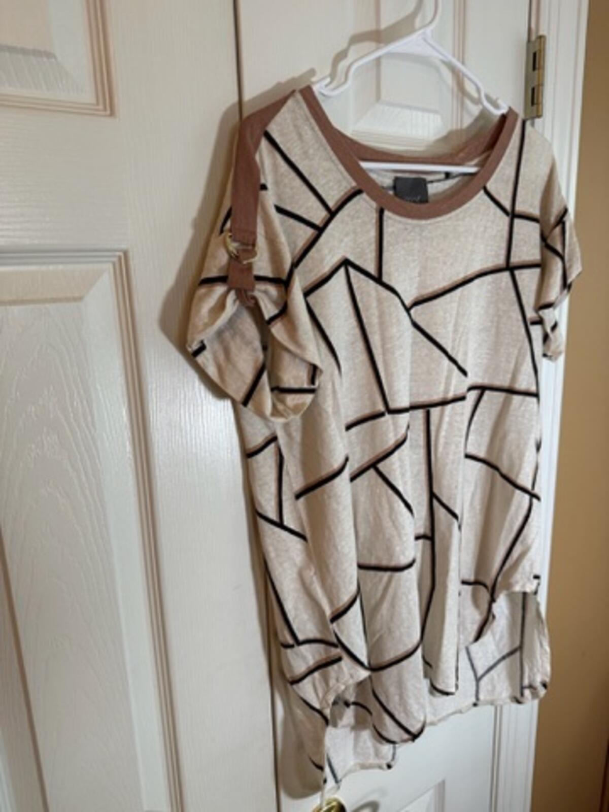 Lysse New York Women’s Medium Linen Blend Geometric Print M