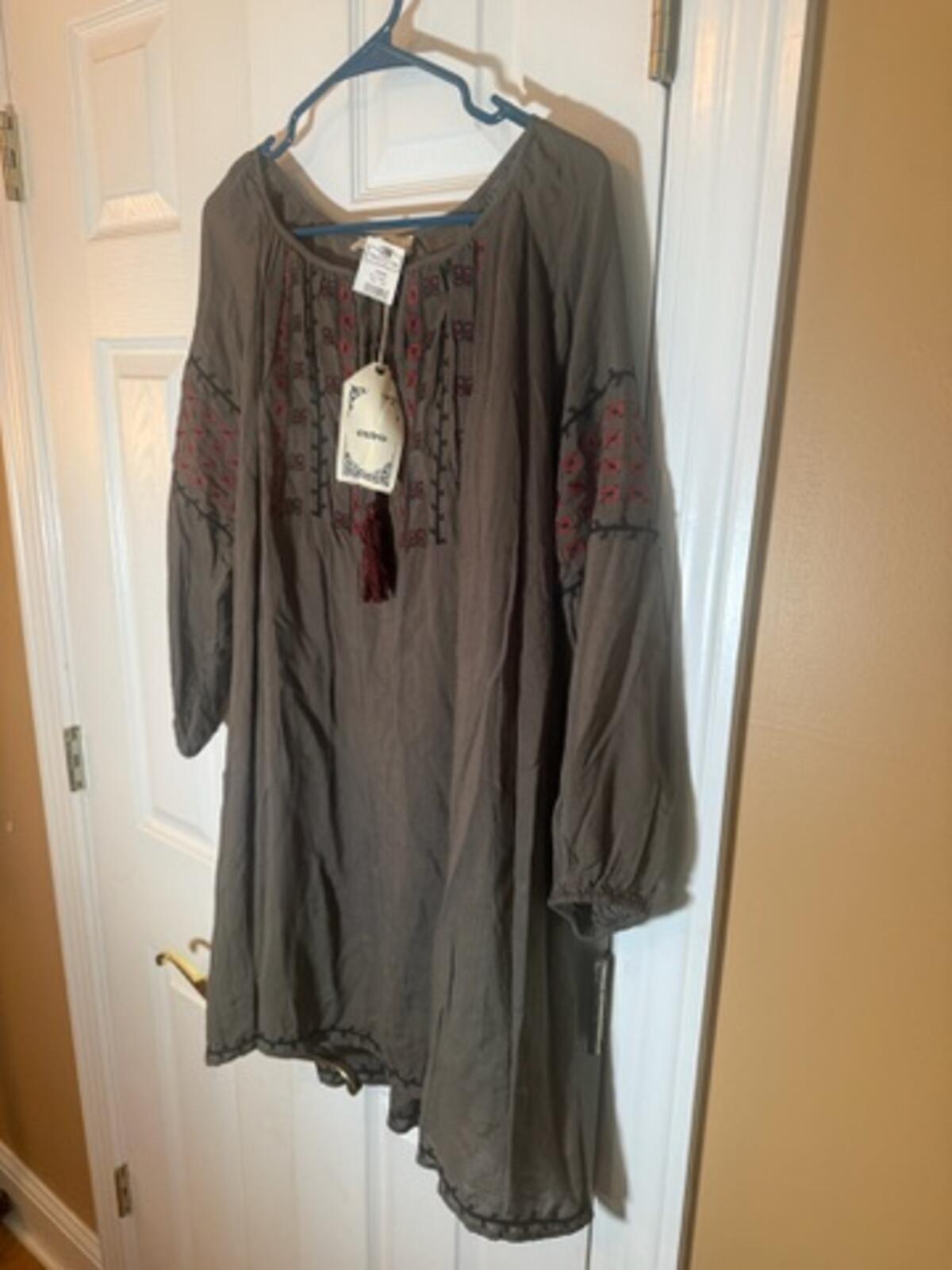 Entro Womens Gray Embroidered Boho Tunic Dress M Long Sleeve