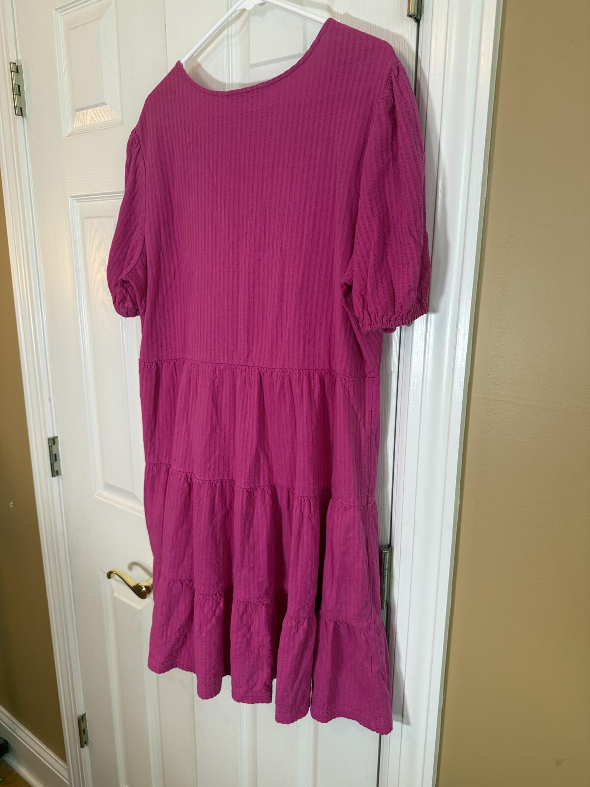 Boden Purple V-Neck Tiered Midi Dress with Puff Sleeves